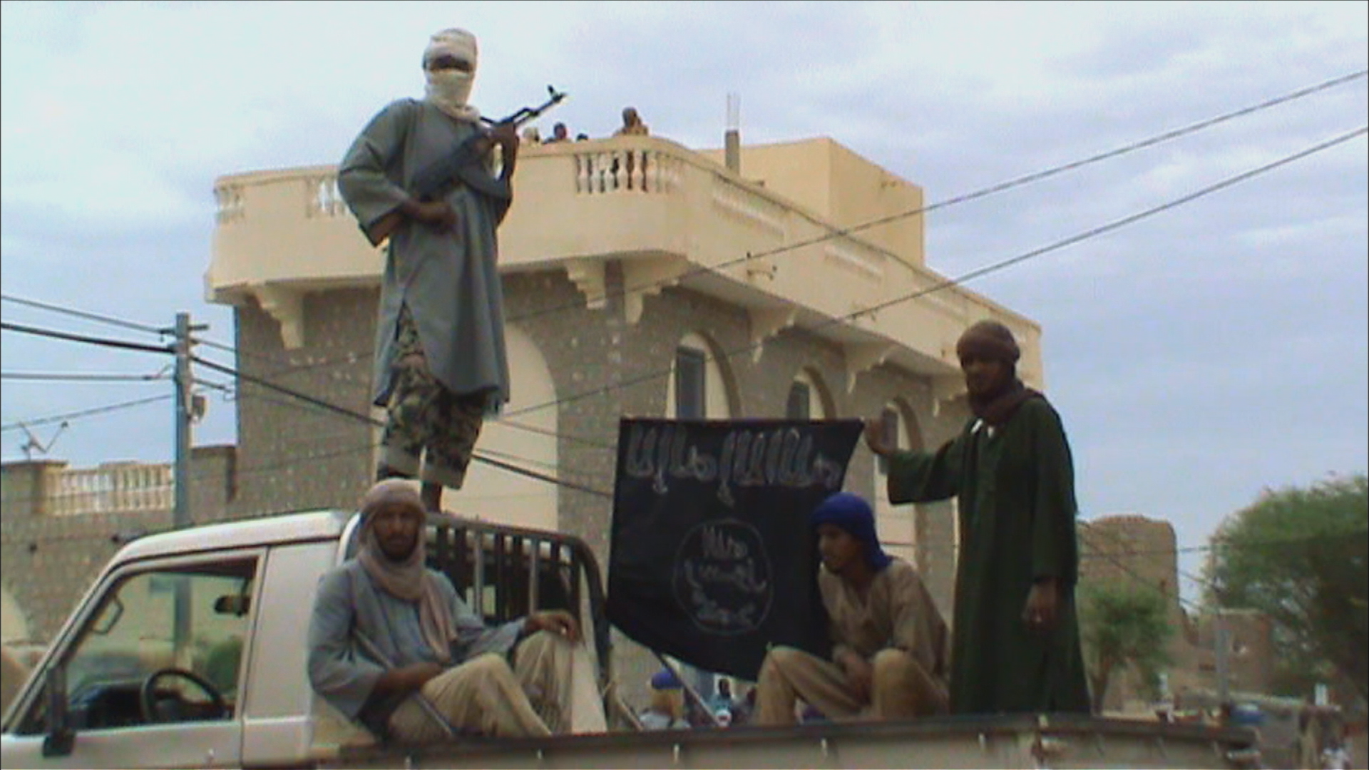 Shadow war in the Sahara broadcast on Al Jazeera